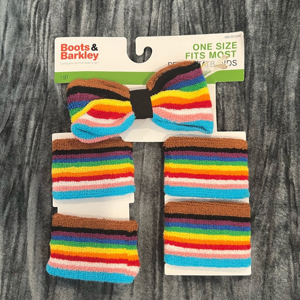 Boots & Barkley Rainbow Pet Accessory Set